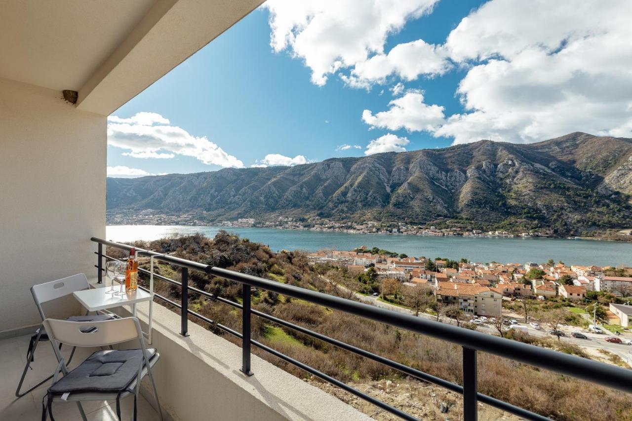 Lana Sea View Apartment Kotor Exterior foto